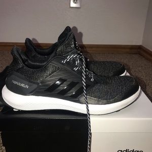 Used adidas rapidarun kids 6.5 women’s 8